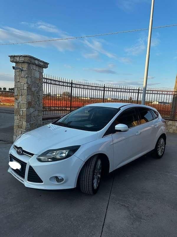 Bianco Usata 2011 Ford Focus Titanium Berlina | 2500 € (Ottimo prezzo) - Immagine 1/3