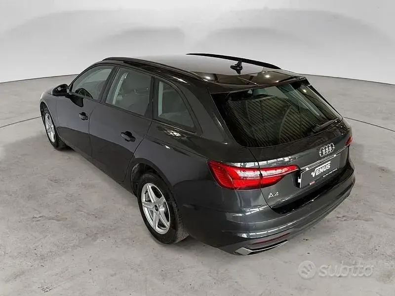 Usata Audi A4 Advanced Plus 163 CV (119 kW) 2021 Grigio Station wagon