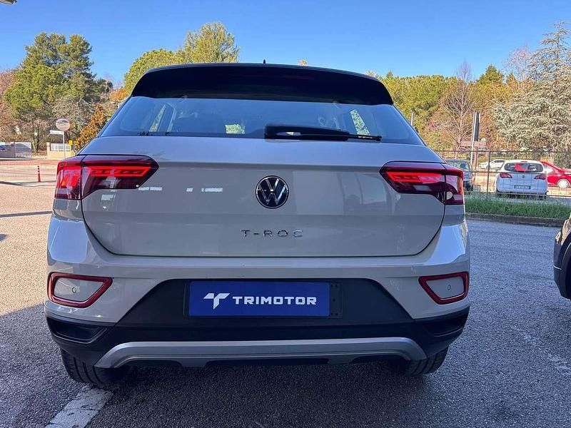 Usata VW T-Roc Life 110 CV (80 kW) 2022 Beige SUV