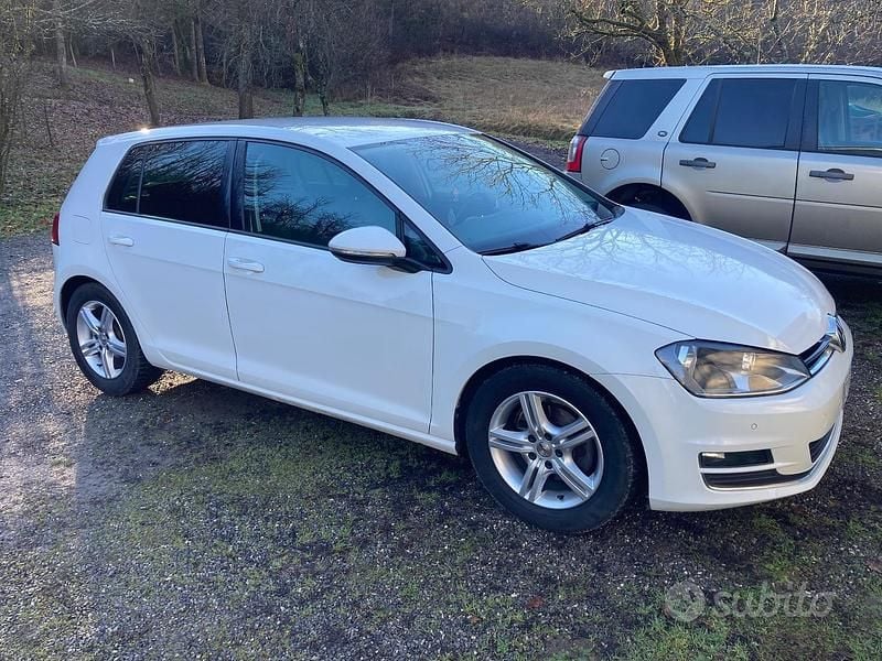 Bianco Usata 2014 VW Golf Highline Tre volumi | 7900 € (Super prezzo) - Immagine 1/4