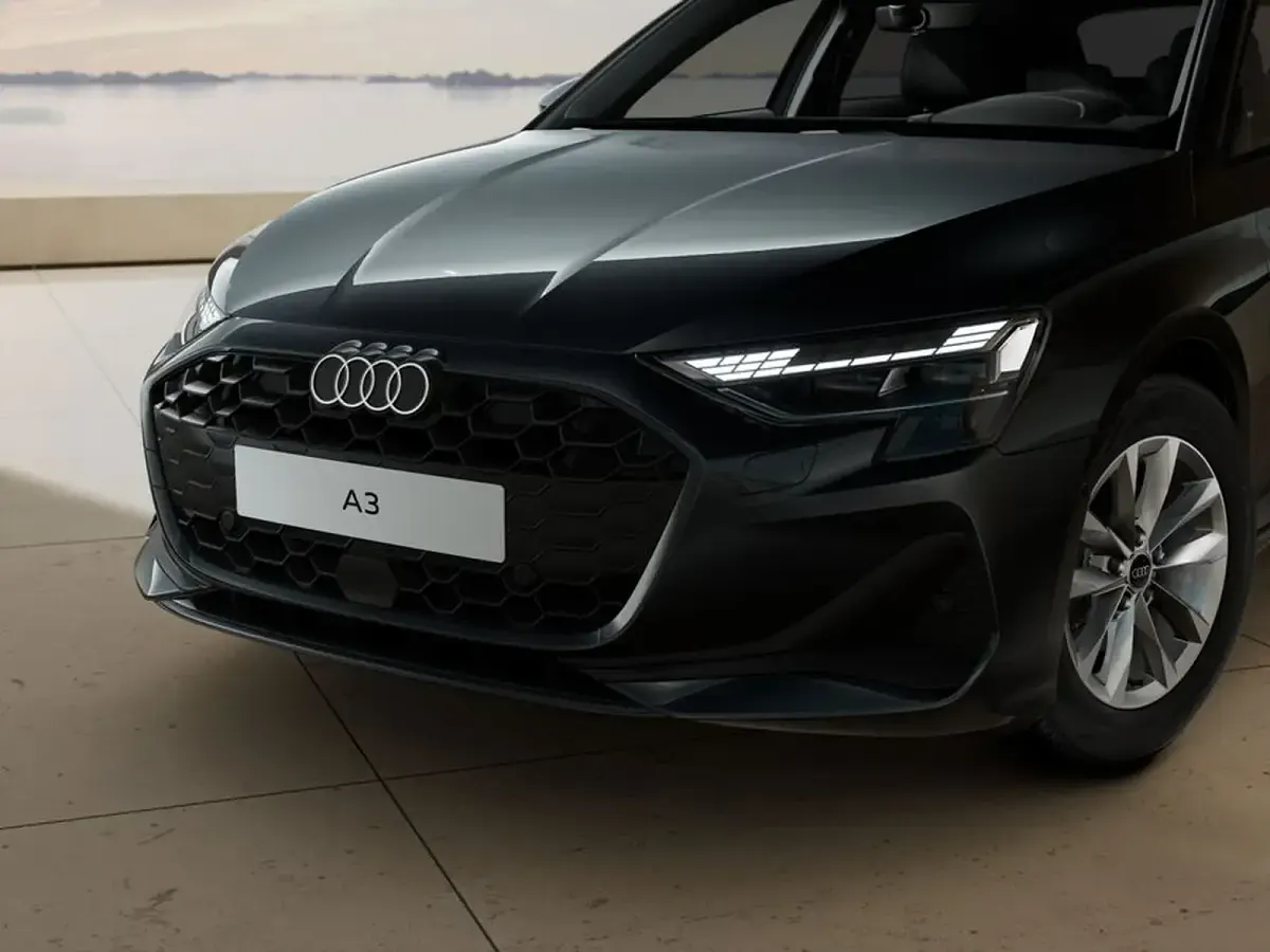 Nuova Audi A3 Business 150 CV (110 kW) 2026 Grigio manhattan metallizzato Berlina