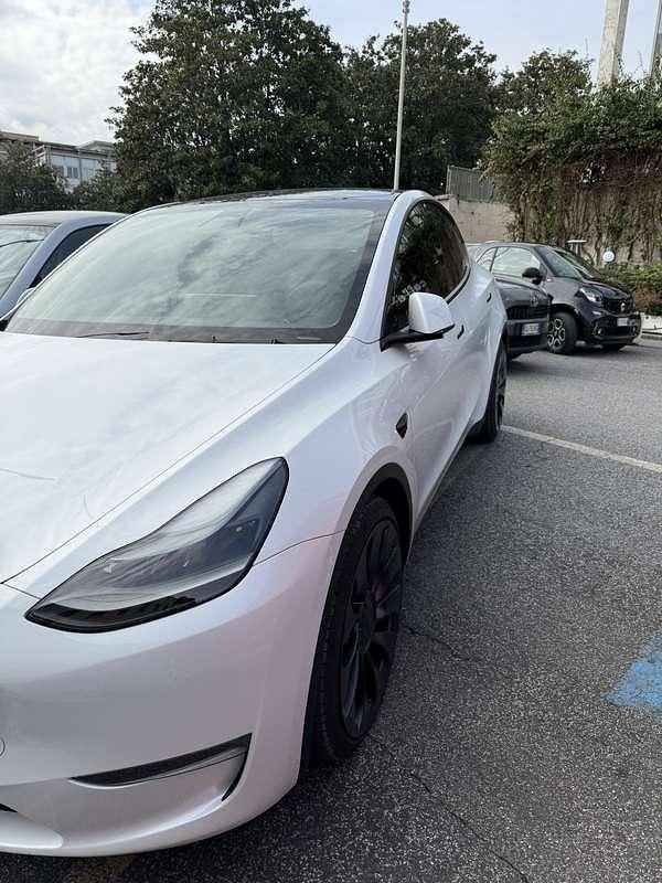 Usata Tesla Model Y Performance 155 kW (211 CV) 2023 SUV