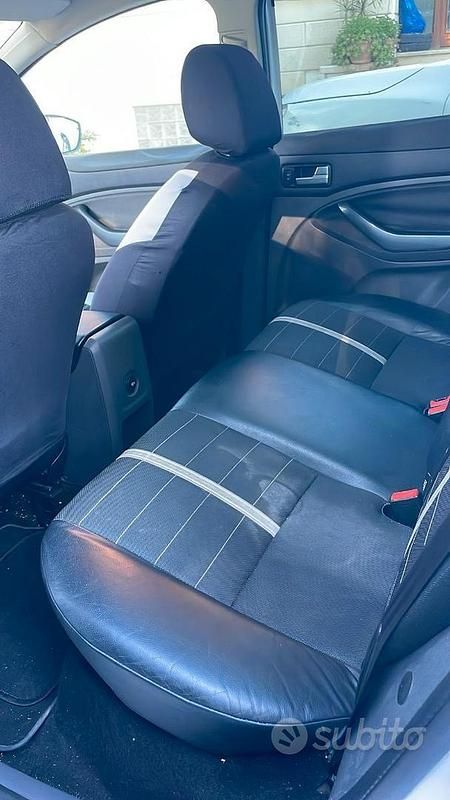 Usata Ford Kuga Titanium 140 CV (102 kW) 2011 Bianco SUV