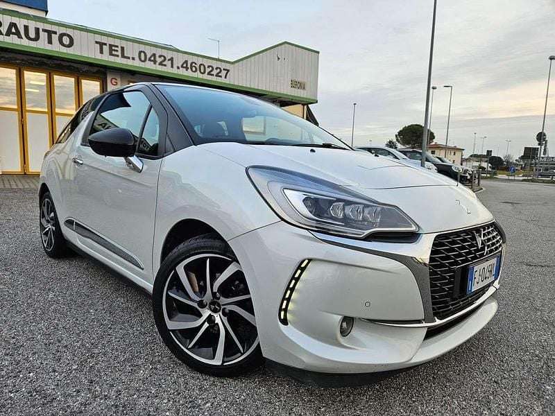 Usata DS Automobiles DS3 Sport Chic 120 CV (88 kW) 2017 Bianco perlato Berlina