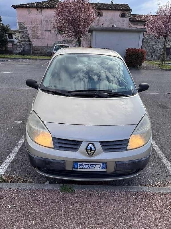 Usata Renault Scénic II Authentique 105 CV (77 kW) 2006 Monovolume