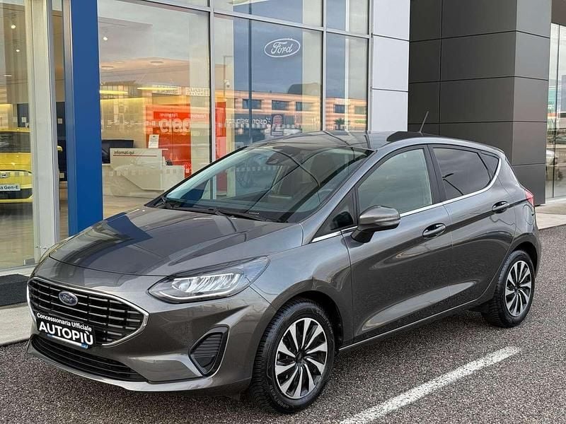 Usata Ford Fiesta Titanium 125 CV (91 kW) 2022 Magnetic grey Berlina