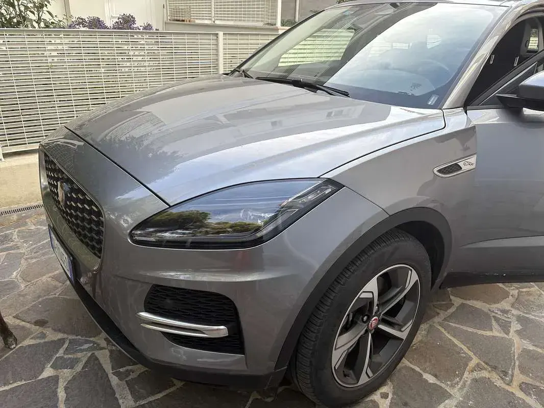 Usata Jaguar E-Pace 163 CV (119 kW) 2022 SUV