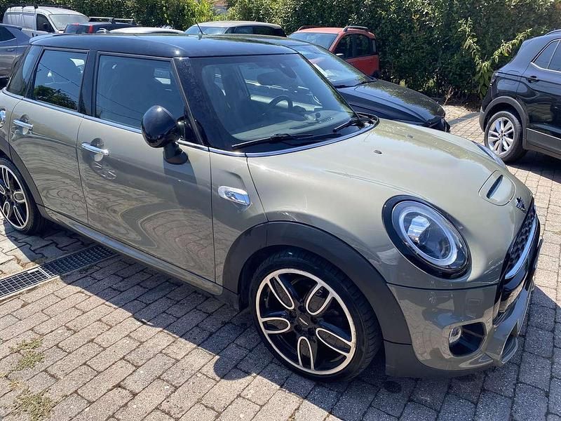 Usata Mini Cooper SD Hype 170 CV (125 kW) 2018 Beige Utilitaria