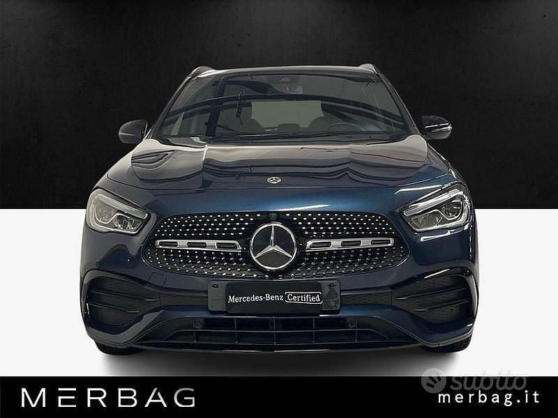 Usata Mercedes GLA200 Premium 150 CV (110 kW) 2021 Blu SUV
