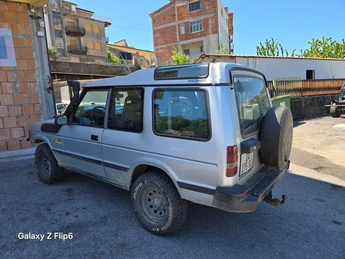 Usata Land Rover Discovery 112 CV (82 kW) 1996 Grigio SUV