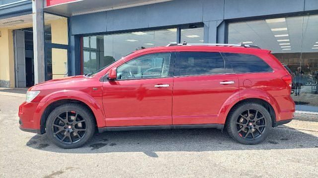 Usata Fiat Freemont Lounge 170 CV (125 kW) 2012 Bordeaux SUV