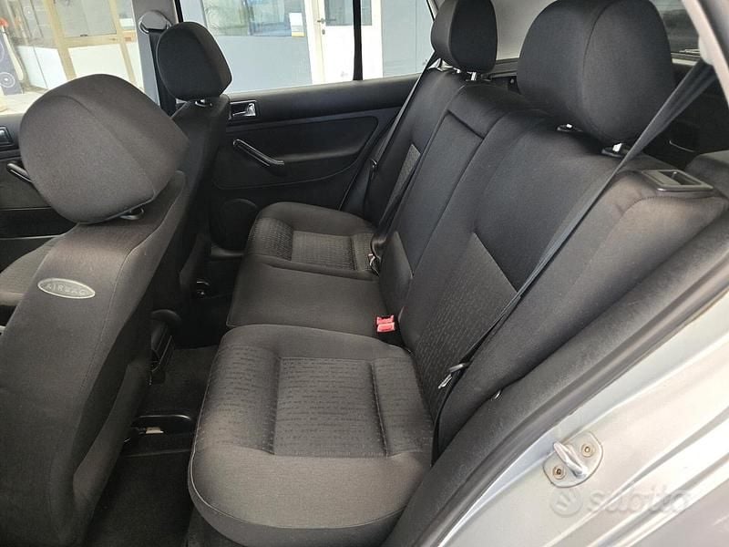 Usata VW Golf IV 75 CV (55 kW) 2001 Grigio Berlina