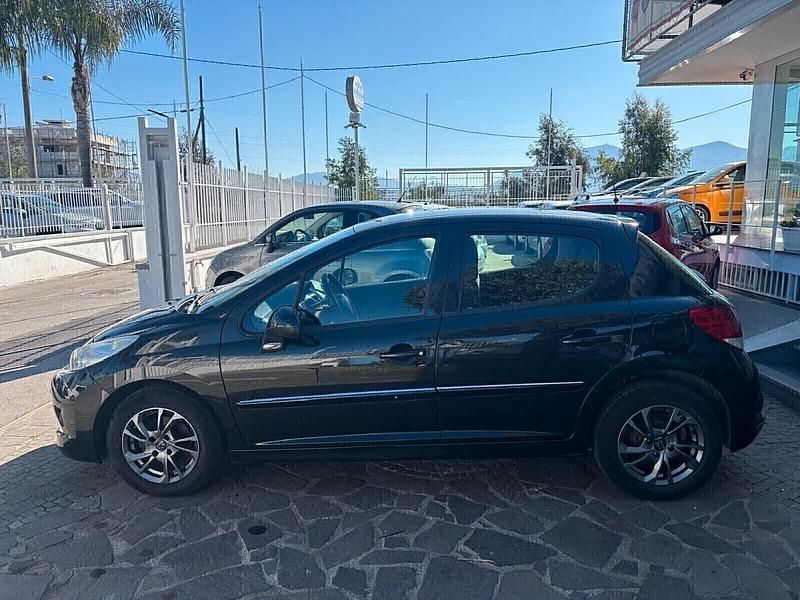 Usata Peugeot 207 70 CV (51 kW) 2011 Nero Berlina