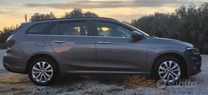 Usata Fiat Tipo Lounge 120 CV (88 kW) 2020 Grigio Station wagon