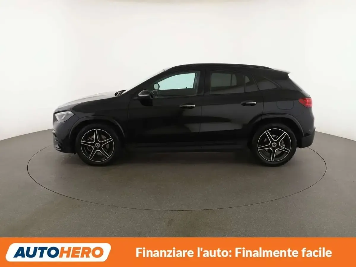 Usata Mercedes GLA200 AMG line 150 CV (110 kW) 2024 Nero SUV