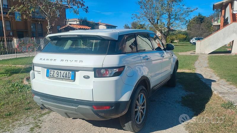 Usata Land Rover Range Rover evoque 150 CV (110 kW) 2015 Bianco Berlina