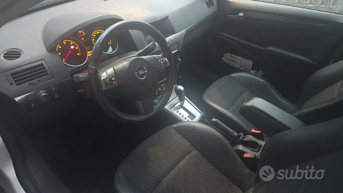 Usata Opel Astra 120 CV (88 kW) 2006 Berlina