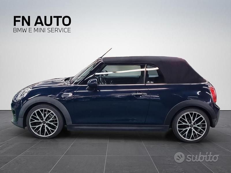 Usata Mini Cooper D Cabriolet Hype 116 CV (85 kW) 2016 Verde Cabrio