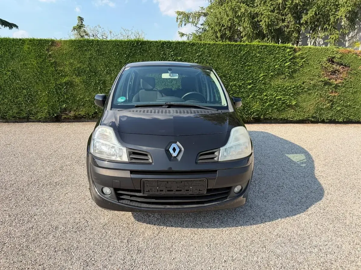 Usata Renault Modus Dynamique 75 CV (55 kW) 2010 Nero Monovolume