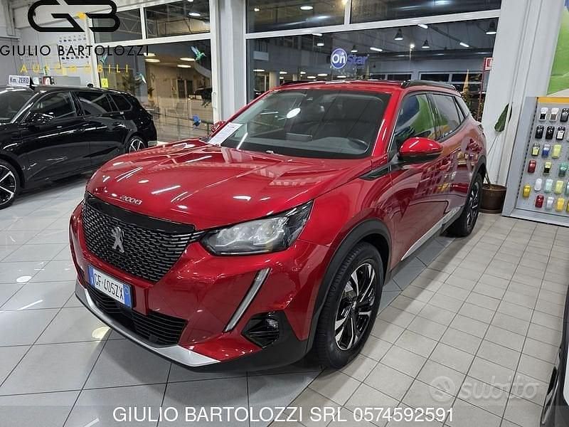 Usata Peugeot 2008 Allure 110 CV (80 kW) 2021 Rosso SUV