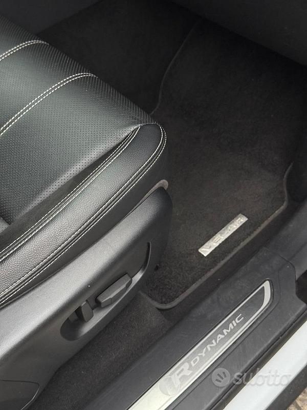 Usata Land Rover Range Rover Velar R-Dynamic 241 CV (177 kW) 2019 Bianco SUV