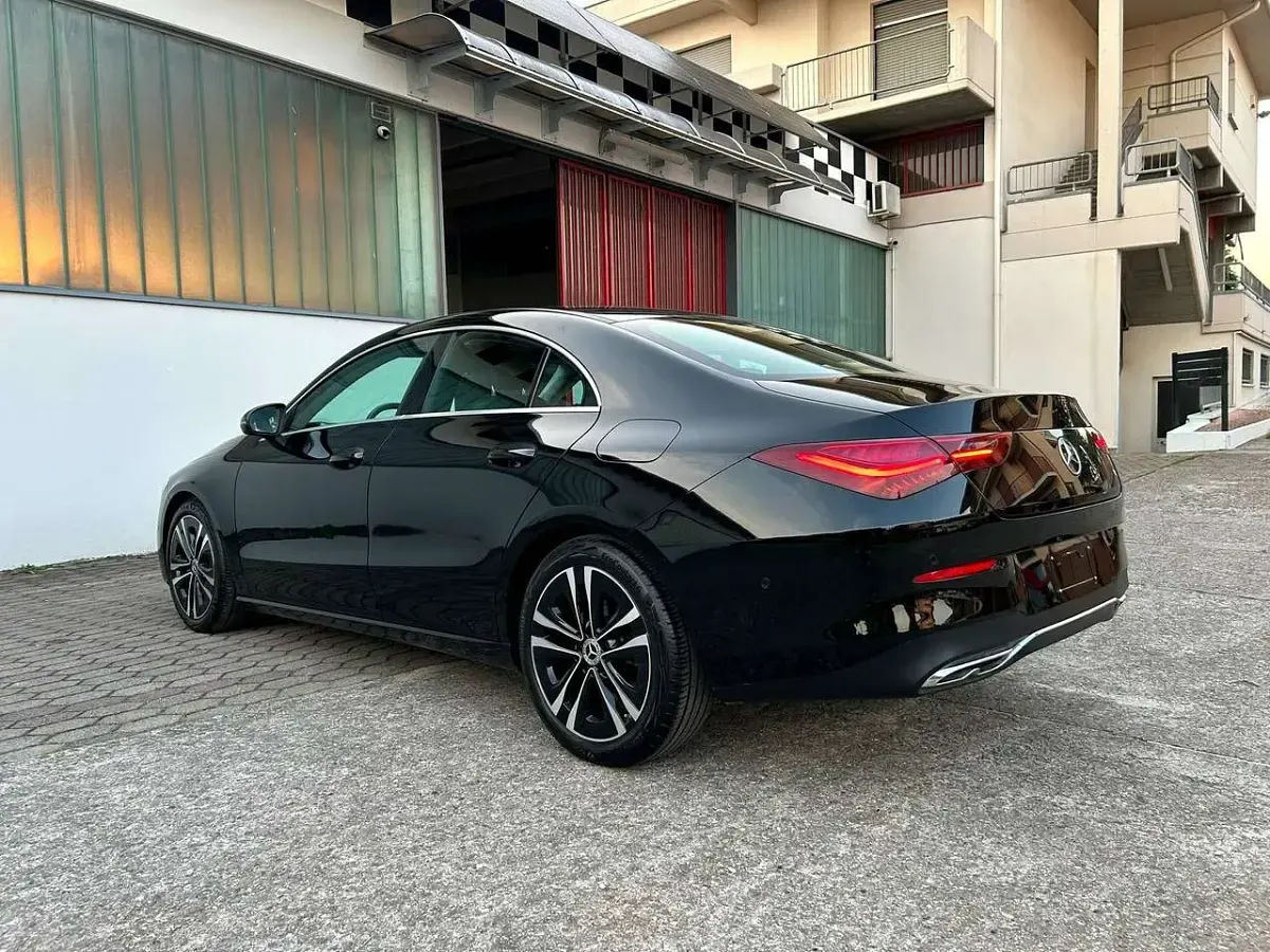 Usata Mercedes CLA180 136 CV (100 kW) 2024 Nero Berlina