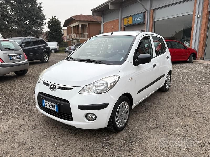 Bianco Usata 2009 Hyundai i10 Due volumi | 3500 € (Buon prezzo) - Immagine 1/4