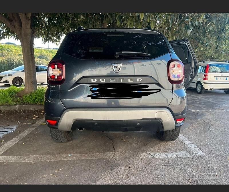 Usata Dacia Duster 115 CV (84 kW) 2019 Grigio SUV
