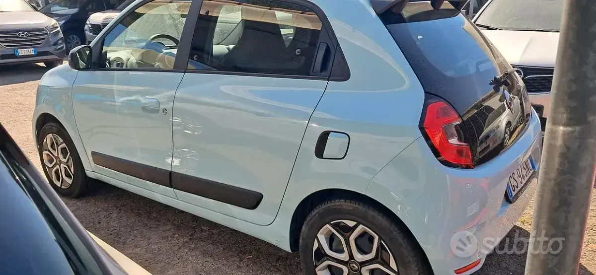 Gebraucht Renault Twingo Urban Night 65 PS (47 kW) 2024 Blau Kleinwagen