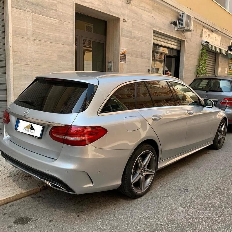 Usata Mercedes C220 Premium 194 CV (142 kW) 2018 Grigio Station wagon