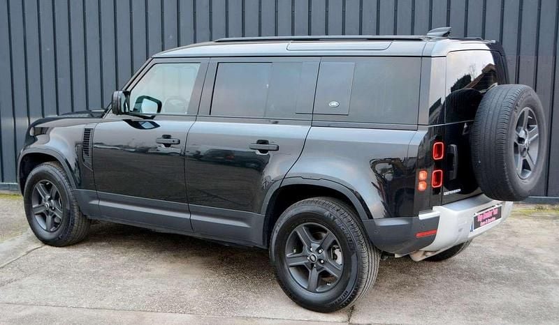 Ultimate black/santorini black Usata 2020 Land Rover Defender SE SUV | 44.699 € (Super prezzo) - Immagine 1/4