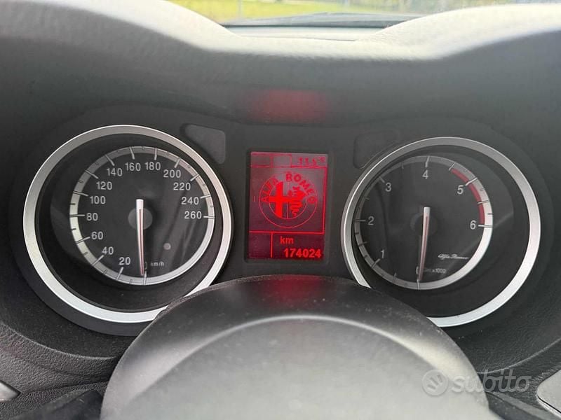 Usata Alfa Romeo 159 119 CV (87 kW) 2007 Grigio Station wagon