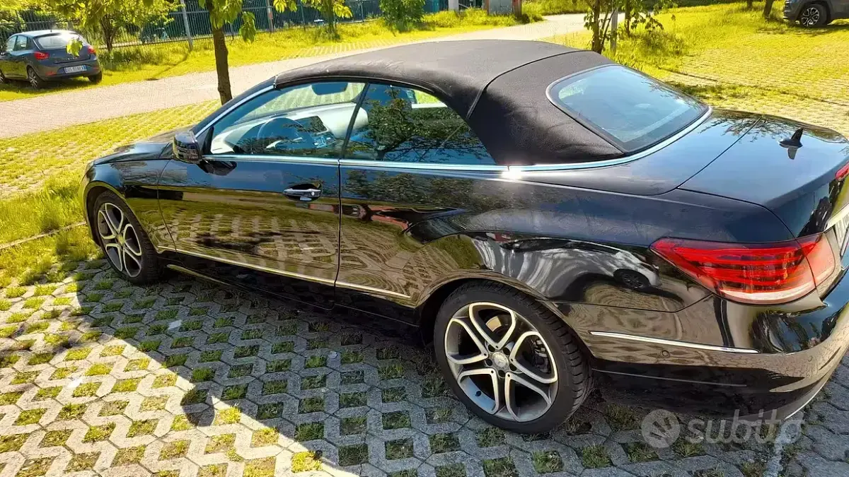 Usata Mercedes 220 184 CV (135 kW) 2014 Nero Cabrio