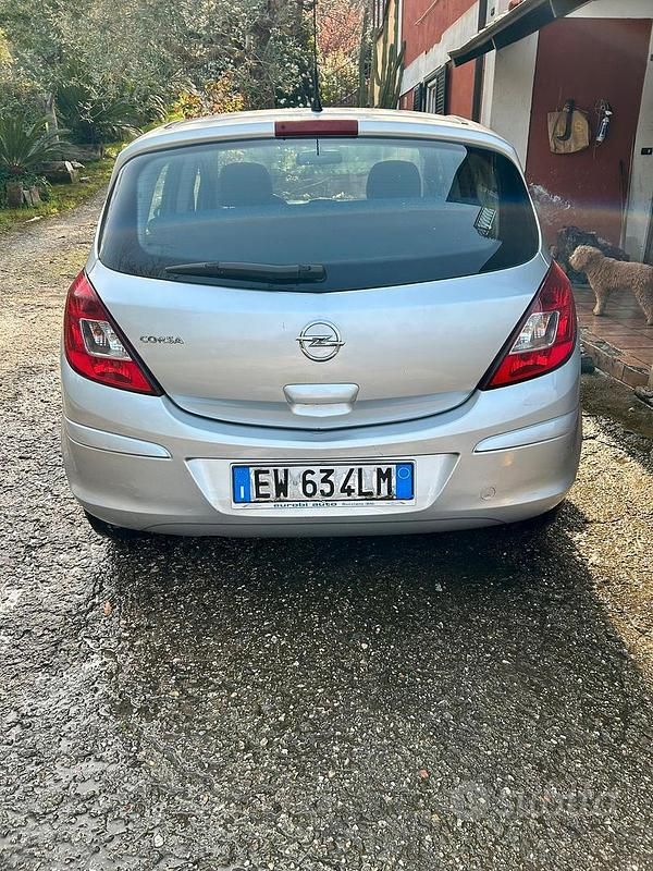 Usata Opel Corsa 85 CV (62 kW) 2014 Utilitaria