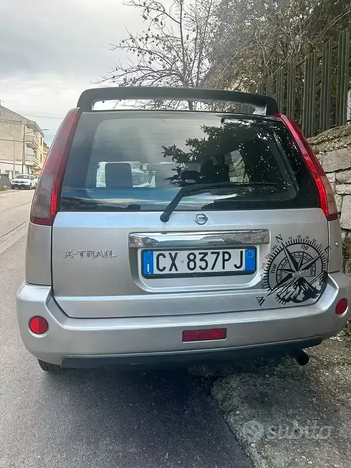 Usata Nissan X-Trail 136 CV (100 kW) 2005 Grigio SUV