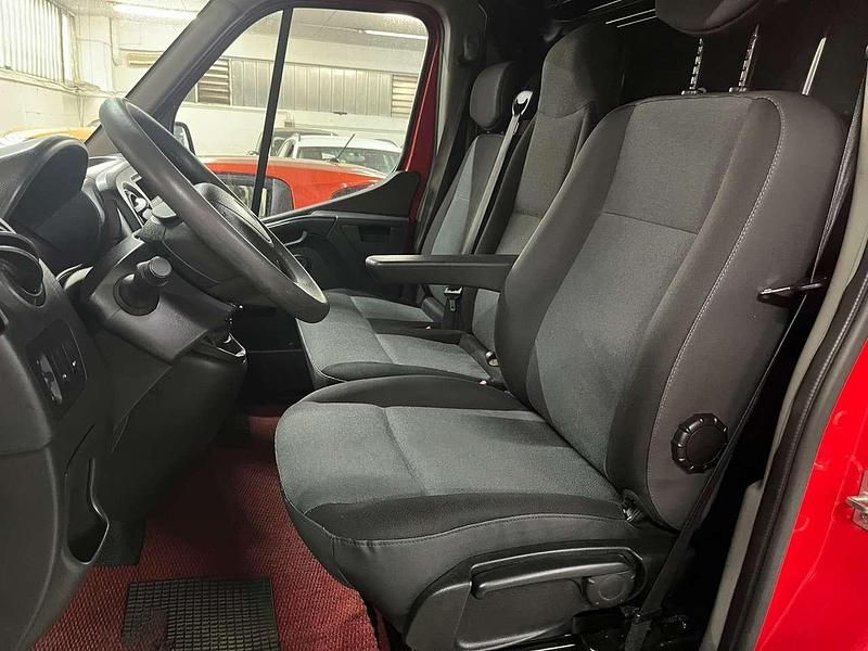 Usata Renault Master 131 CV (96 kW) 2019 Rosso Furgone