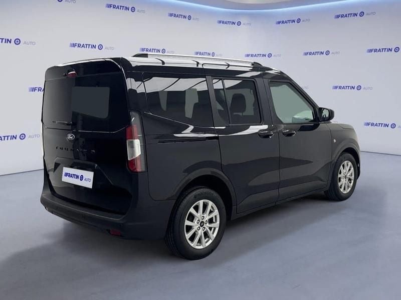 Usata Ford Tourneo Courier Titanium 125 CV (91 kW) 2024 Nero Monovolume