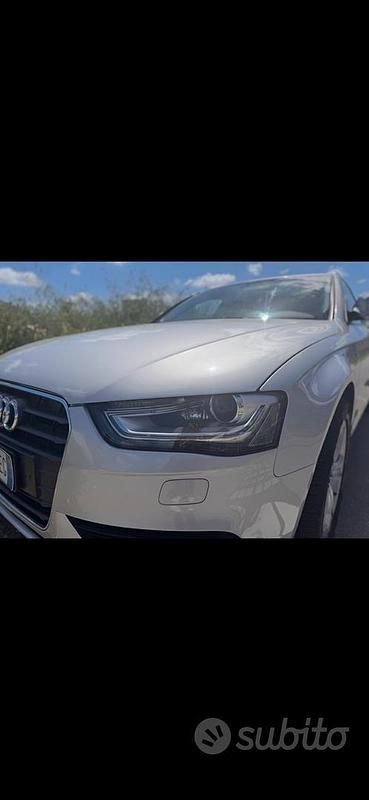 Usata Audi A4 Advanced 143 CV (105 kW) 2012 Grigio Station wagon