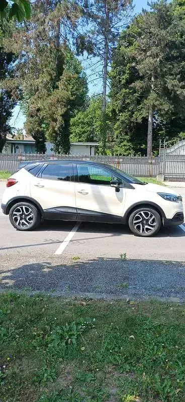 Usata Renault Captur 90 CV (66 kW) 2017 SUV