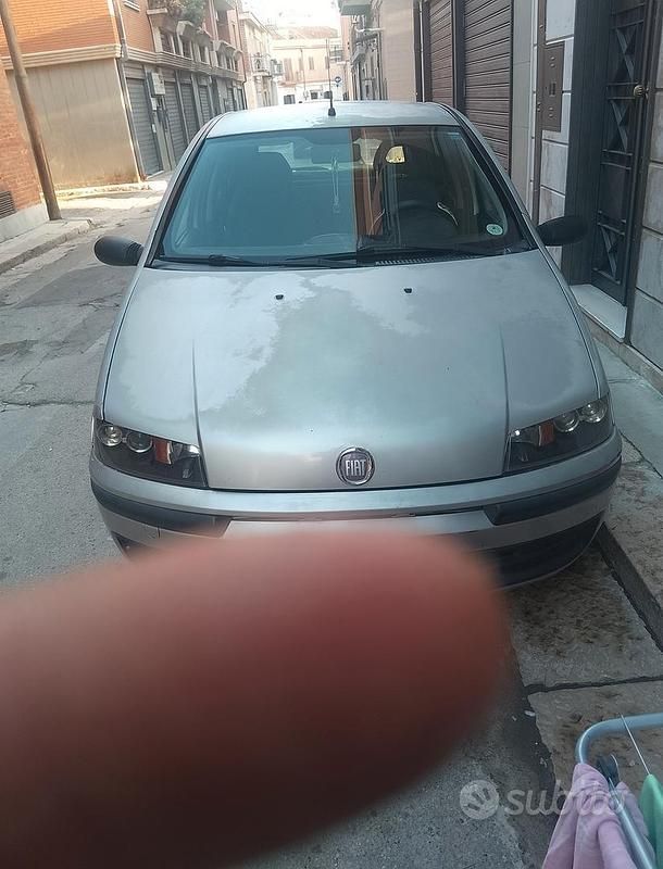 Usata Fiat Punto 80 CV (58 kW) 2003 Grigio Utilitaria