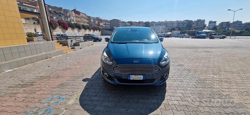 Usata Ford S-MAX S 150 CV (110 kW) 2018 Blu Monovolume