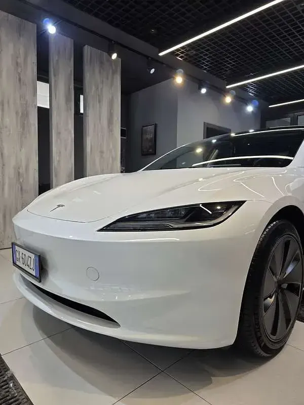 Usata Tesla Model 3 RWD 208 kW (283 CV) 2025 Berlina