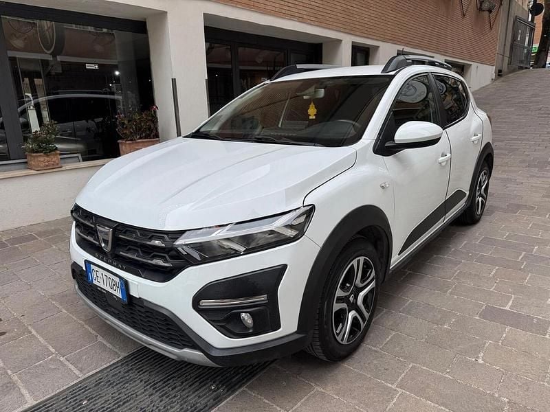 Usata Dacia Sandero Expression 100 CV (73 kW) 2021 Bianco Utilitaria