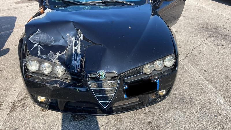 Usata 2010 Alfa Romeo Brera Coupé | 4000 € - Immagine 1/4