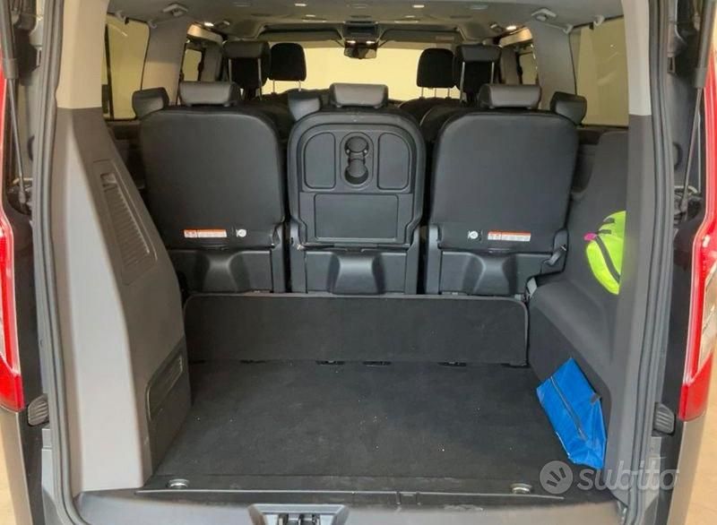 Usata Ford Tourneo Custom 170 CV (125 kW) 2023 Furgone