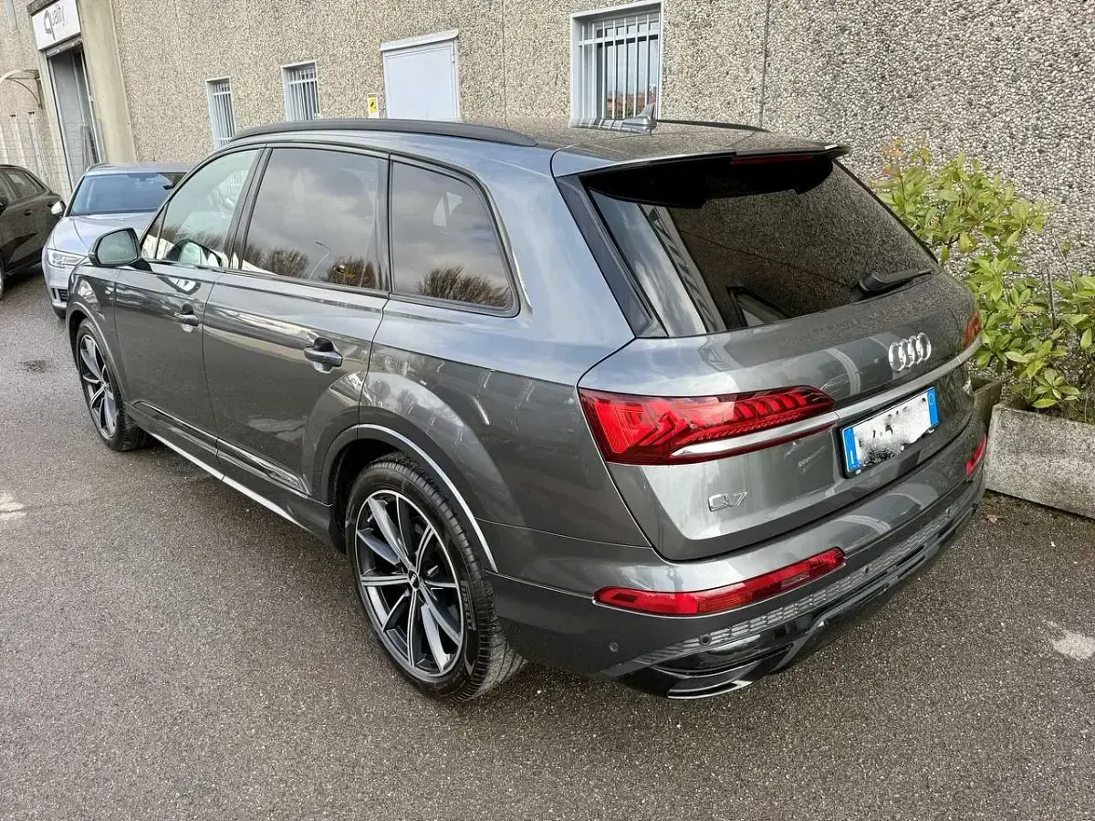 Usata Audi Q7 S-Line 286 CV (210 kW) 2020 Grigio SUV