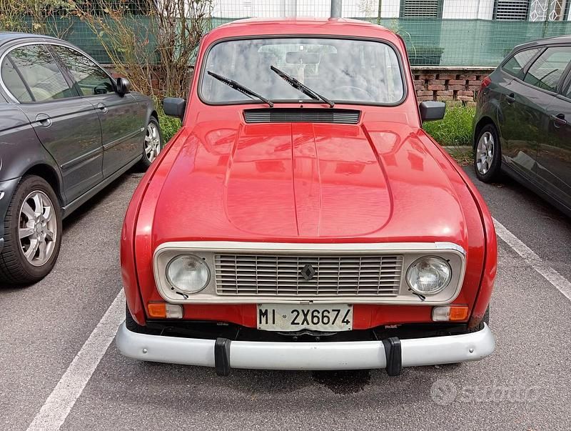 Rosso Usata 1992 Renault R4 Due volumi | 4400 € - Immagine 1/4