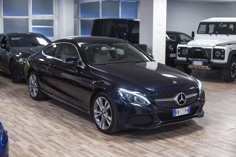 Usata Mercedes C220 169 CV (124 kW) 2017 Blu Berlina