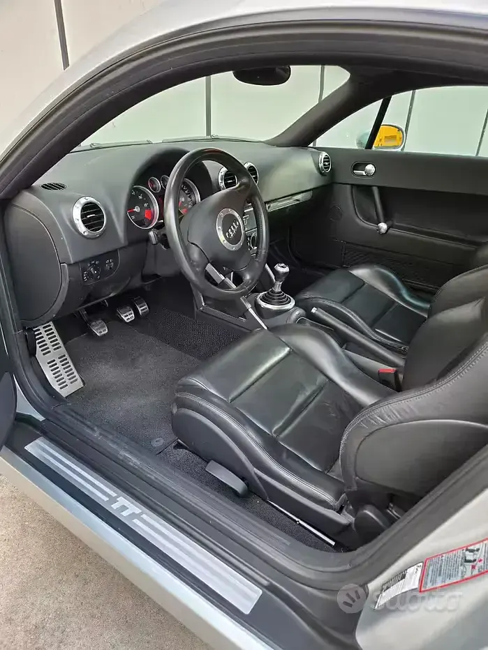 Usata Audi TT Sport 179 CV (131 kW) 2003 Grigio Coupé