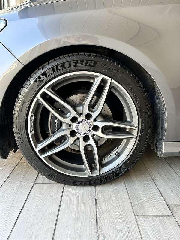 Begagnad Mercedes CLA180 Shooting Brake Premium 122 HK (89 kW) 2017 Grå Kombi